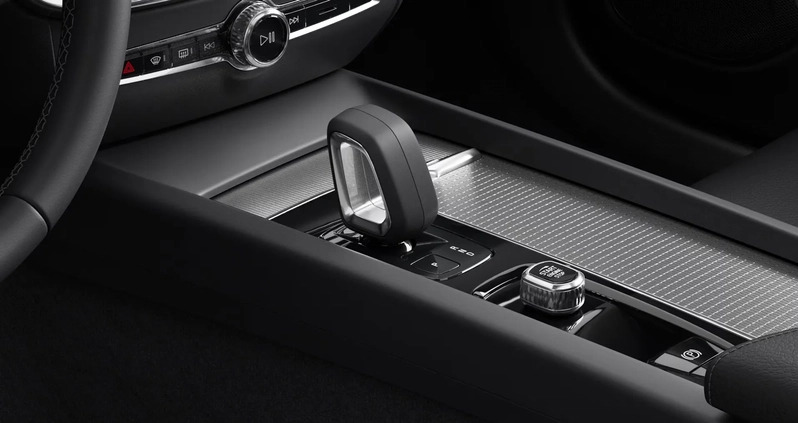 Volvo V60 cena 221900 przebieg: 10, rok produkcji 2024 z Wronki małe 121